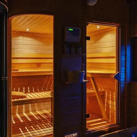 Wellness Se Saunou A Virivkou 1 Žirovnice