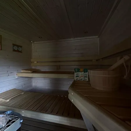 Wellness Se Saunou A Virivkou 1 Žirovnice